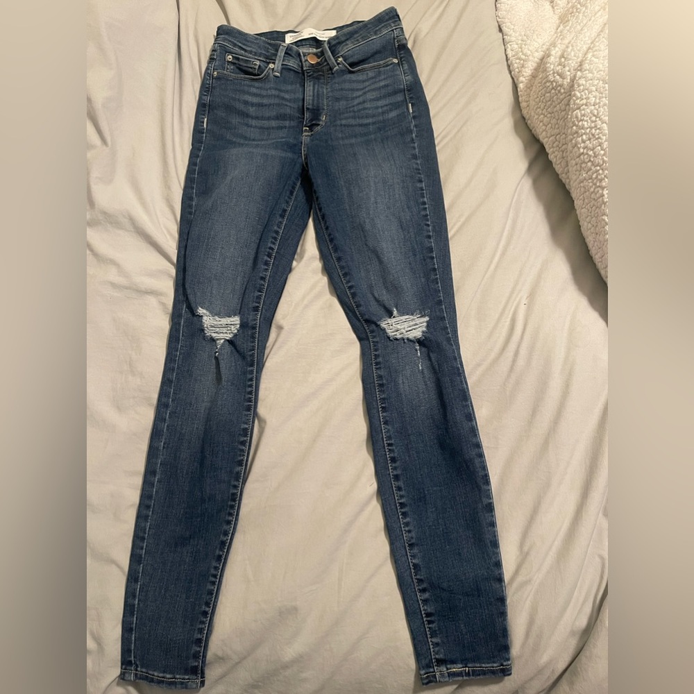 Levis signature high ride skinny jeans